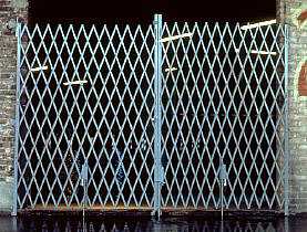 Folding Gate, photo
